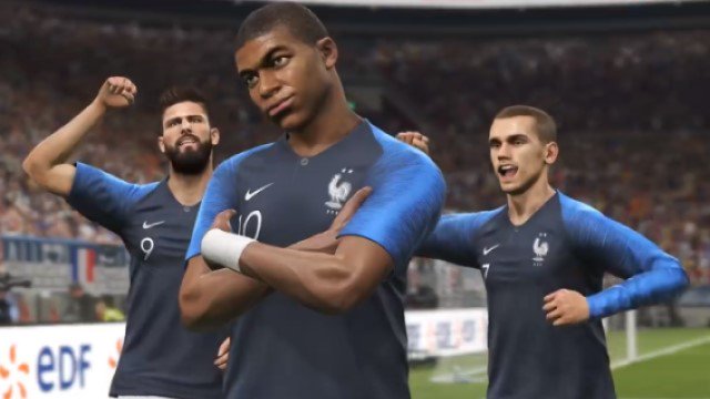 PES 2019 microtransactions